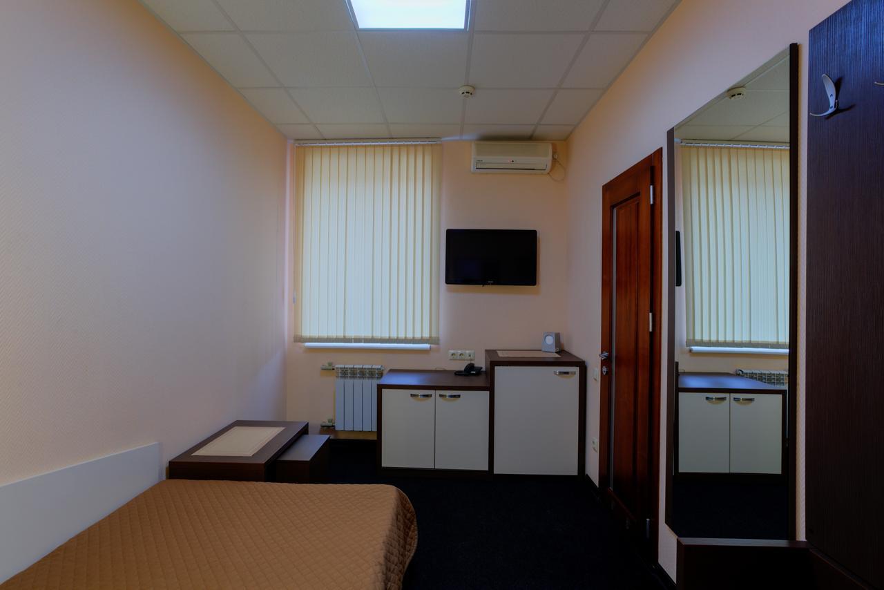 Comfort Hotel & Hostel Zaporizhia Екстериор снимка